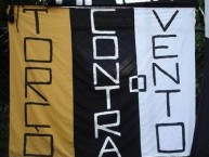 Trapo - Bandeira - Faixa - Telón - "Mov 105 - Torço contra o vento" Trapo de la Barra: Movimento 105 Minutos • Club: Atlético Mineiro