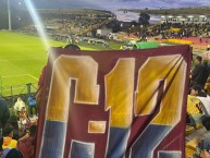 Trapo - Bandeira - Faixa - Telón - "COMUNA 12" Trapo de la Barra: Revolución Vinotinto Sur &bull; Club: Tolima &bull; País: Colombia